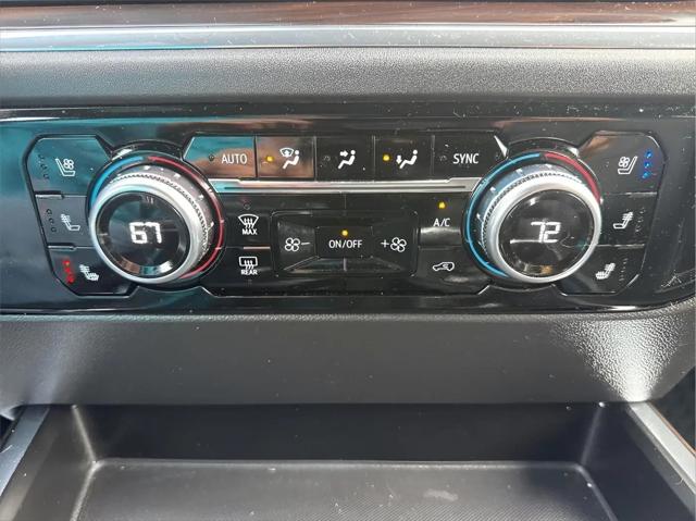 2023 GMC Sierra 1500 4WD Crew Cab Short Box SLT