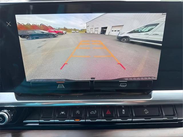 2023 GMC Sierra 1500 4WD Crew Cab Short Box SLT