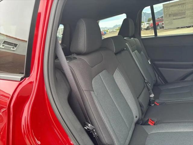 2026 Jeep Cherokee Laredo 4x4