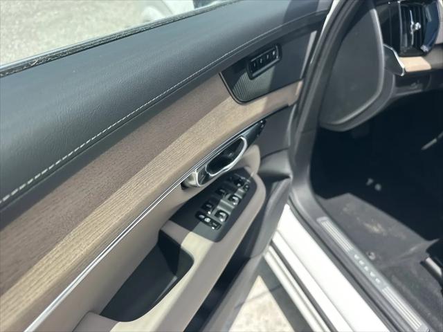 2026 Volvo XC90 Plus, B6 AWD Gas (mild hybrid), Gasoline, Bright, 7 Seats