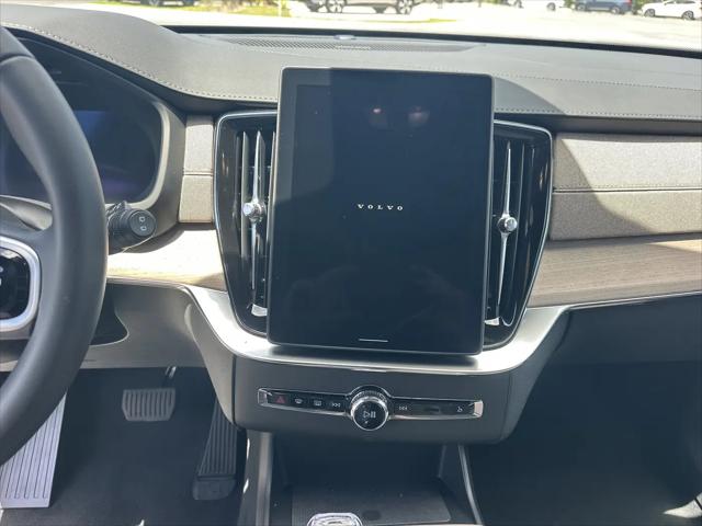 2026 Volvo XC90 Plus, B6 AWD Gas (mild hybrid), Gasoline, Bright, 7 Seats