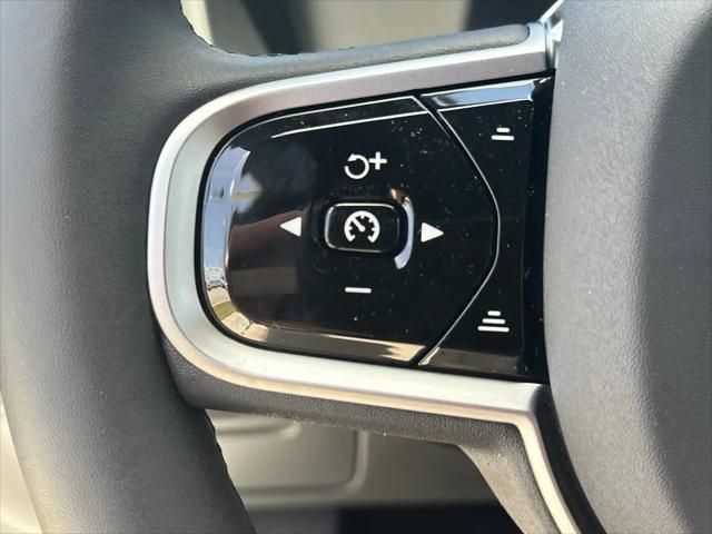 2026 Volvo XC90 Plus, B6 AWD Gas (mild hybrid), Gasoline, Bright, 7 Seats