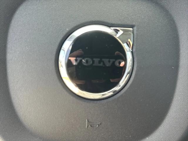 2026 Volvo XC90 Plus, B6 AWD Gas (mild hybrid), Gasoline, Bright, 7 Seats