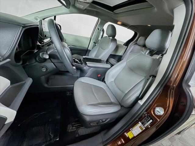 2022 Toyota Sienna Limited