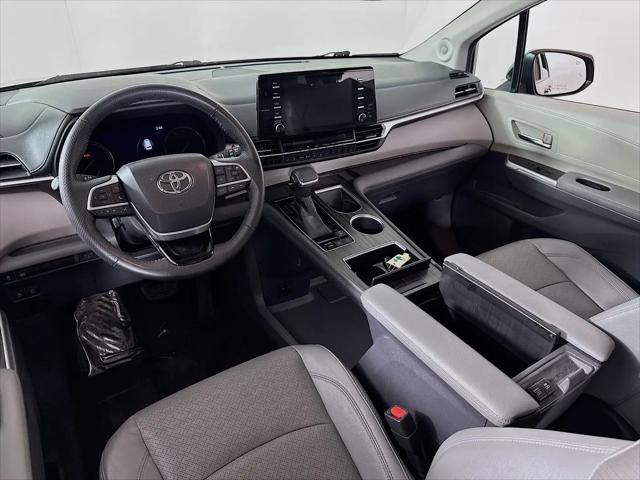 2022 Toyota Sienna Limited