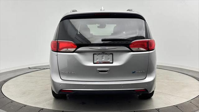 2018 Chrysler Pacifica Hybrid Limited