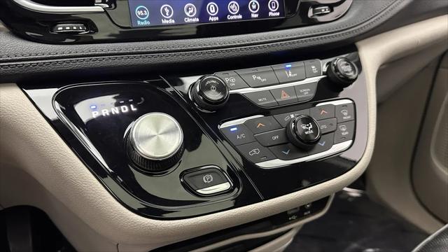 2018 Chrysler Pacifica Hybrid Limited