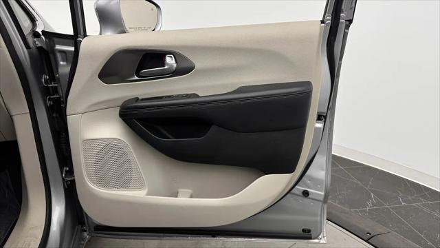 2018 Chrysler Pacifica Hybrid Limited