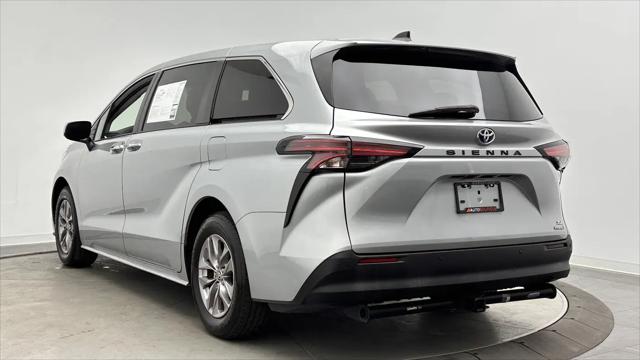 2022 Toyota Sienna XLE