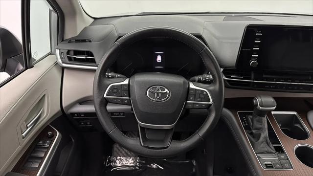 2022 Toyota Sienna XLE