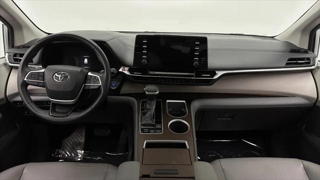 2022 Toyota Sienna XLE
