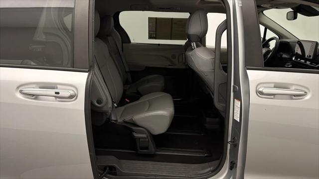 2022 Toyota Sienna XLE