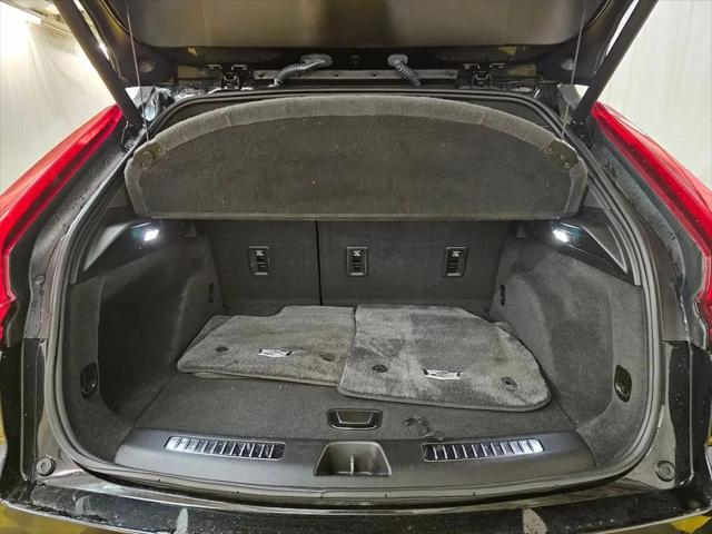 2020 Cadillac XT4 AWD Premium Luxury