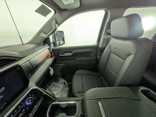2026 GMC Sierra 2500HD Crew Cab, Standard Bed, Denali, 4WD