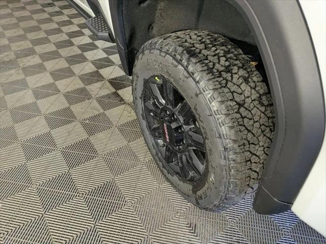 2026 GMC Sierra 2500HD Crew Cab, Standard Bed, AT4, 4WD