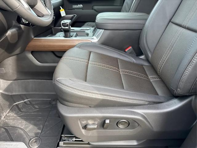 2026 Chevrolet Silverado 1500 4WD Crew Cab Standard Bed High Country