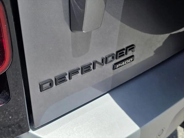 2022 Land Rover Defender 110 SE