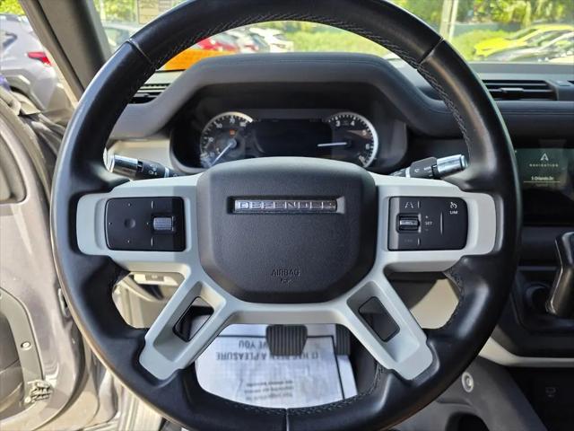 2022 Land Rover Defender 110 SE
