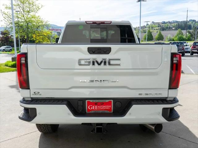 2026 GMC Sierra 2500HD Crew Cab, Standard Bed, Denali Ultimate, 4WD