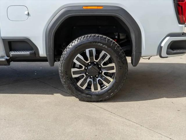 2026 GMC Sierra 2500HD Crew Cab, Standard Bed, Denali Ultimate, 4WD