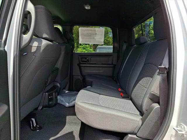 2026 Ram 2500 Black Express Crew Cab 4x4 6'4" Box