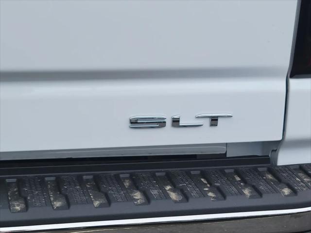 2026 GMC Sierra 2500HD Crew Cab, Standard Bed, SLT, 4WD