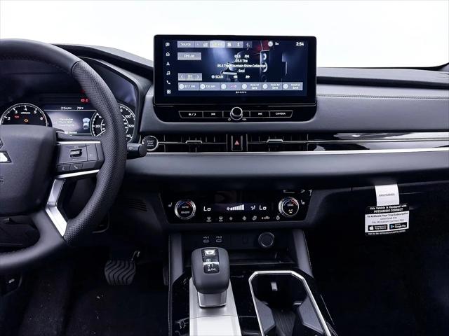 2026 Mitsubishi Outlander LE 2.5 2WD