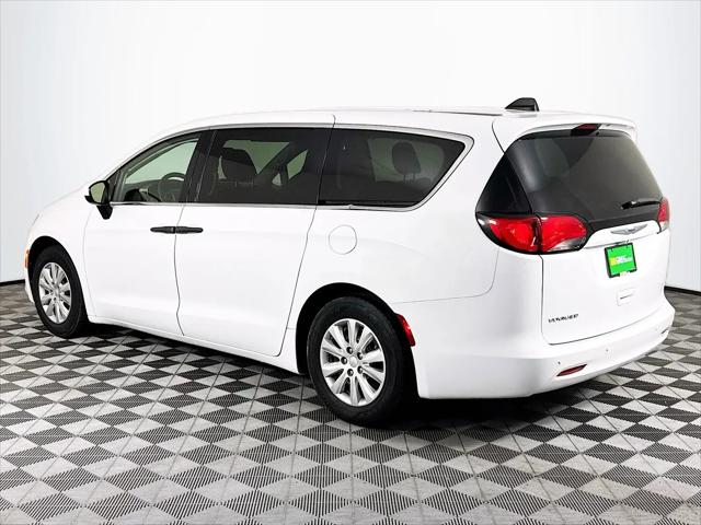 2020 Chrysler Voyager L
