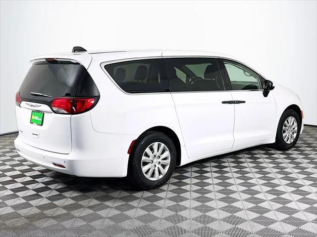 2020 Chrysler Voyager L
