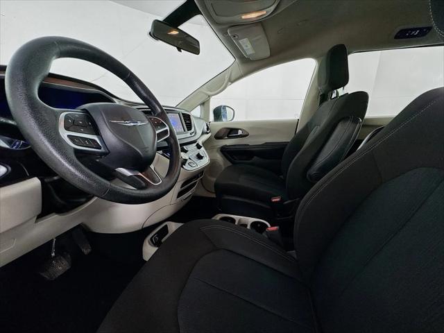 2020 Chrysler Voyager L