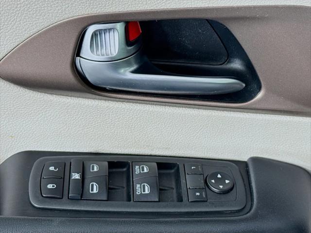 2020 Chrysler Voyager L