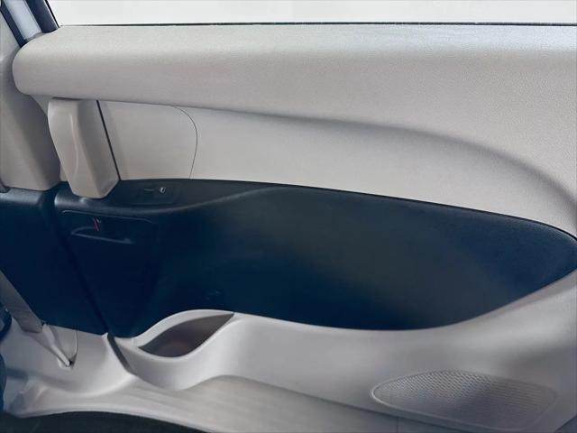 2020 Chrysler Voyager L