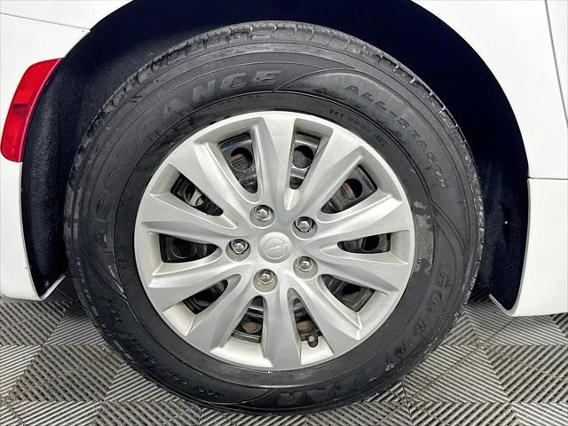 2020 Chrysler Voyager L