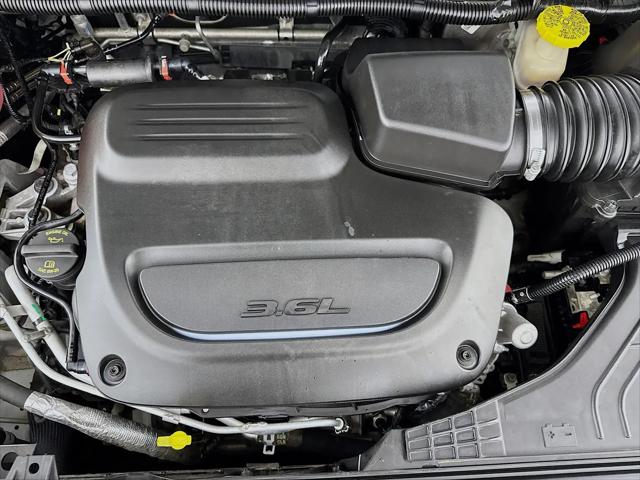 2020 Chrysler Voyager L