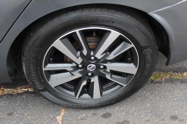 2021 Nissan Versa SV Xtronic CVT