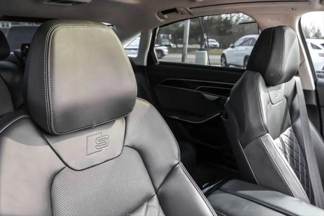 2023 Audi S8 TFSI quattro Tiptronic