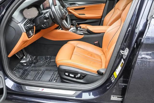 2023 BMW M5 i xDrive