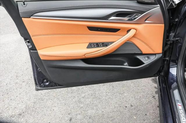 2023 BMW M5 i xDrive
