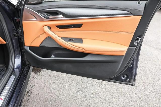 2023 BMW M5 i xDrive