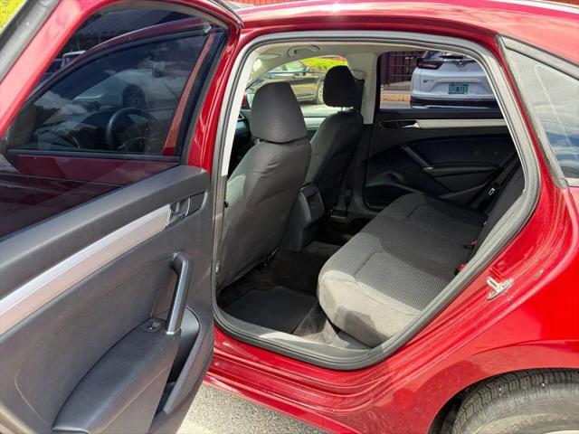 2018 Volkswagen Passat 2.0T S