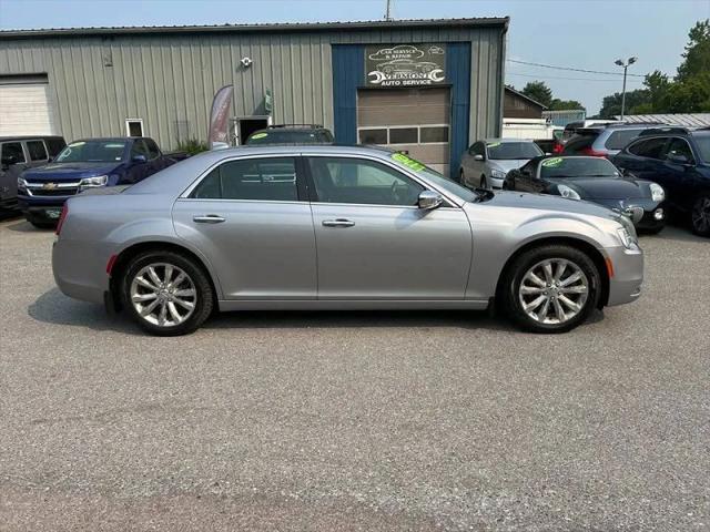 2017 Chrysler 300 AWD