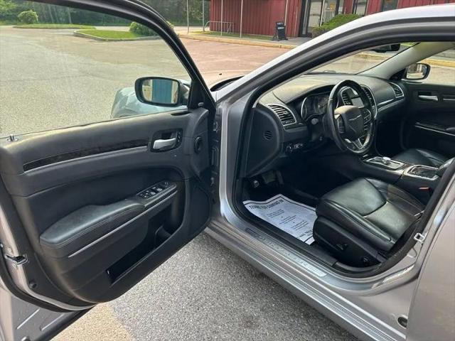 2017 Chrysler 300 AWD