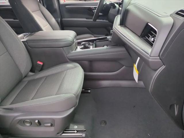 2026 Chevrolet Suburban LS, 4WD