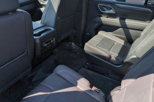 2024 Chevrolet Suburban 4WD RST