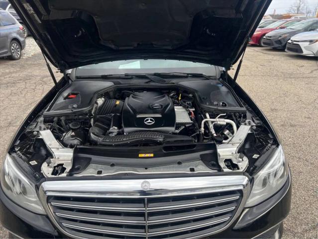 2017 Mercedes-Benz E-CLASS E 300 E 300