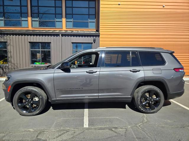 2022 Jeep Grand Cherokee L Altitude 4x4