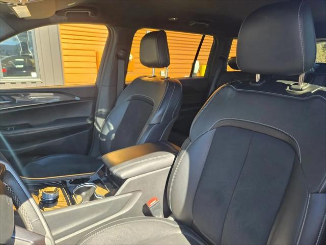 2022 Jeep Grand Cherokee L Altitude 4x4