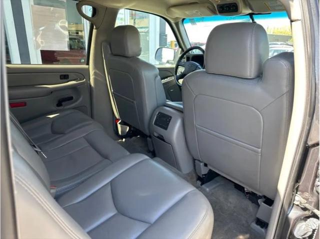 2005 Chevrolet Suburban LS