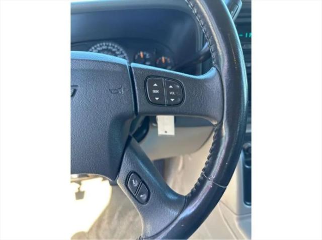 2005 Chevrolet Suburban LS