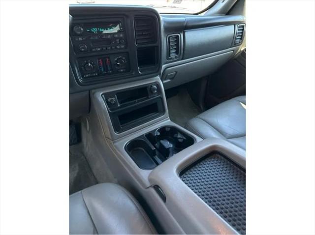 2005 Chevrolet Suburban LS
